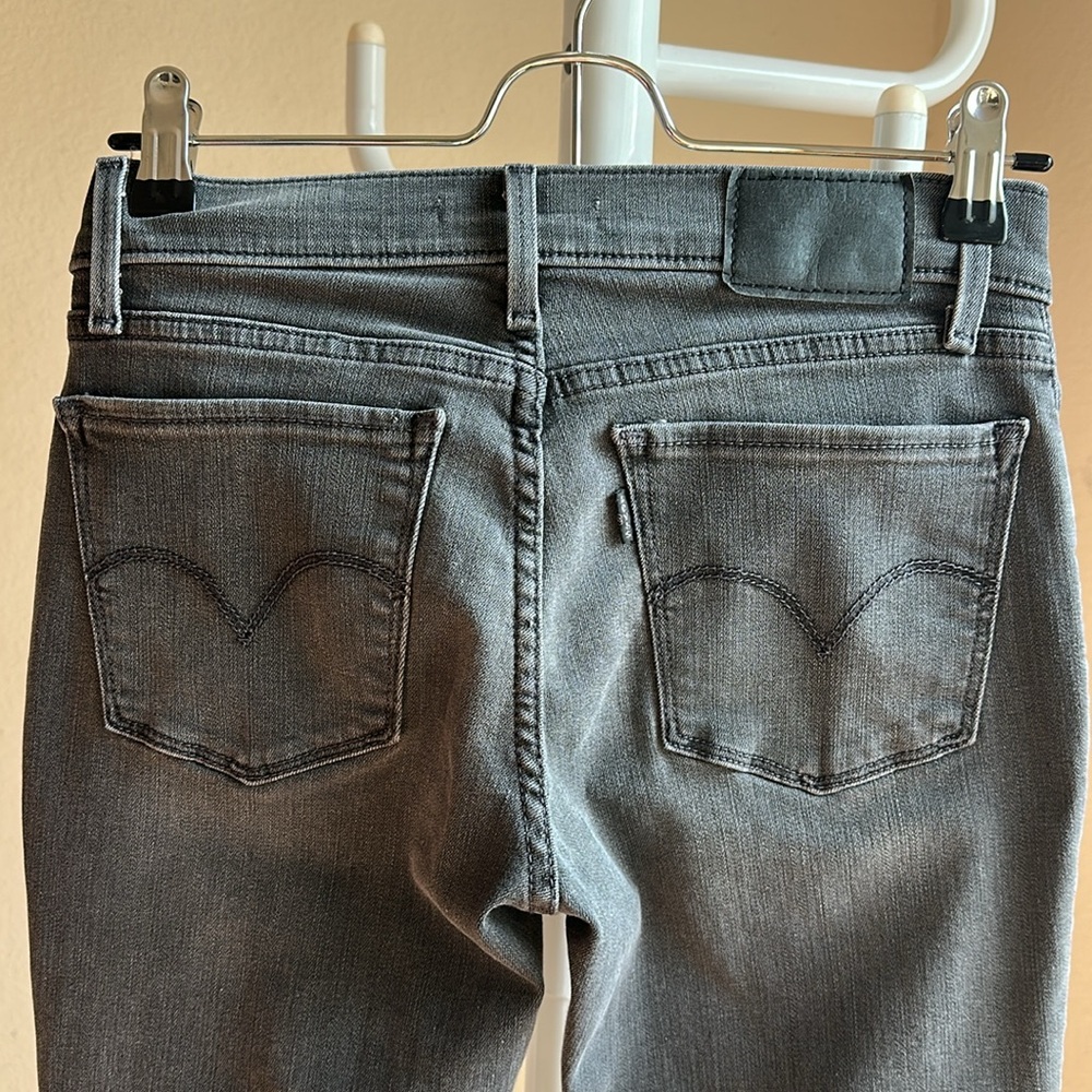 Levi’s Gray Jeans - Picture 4 of 6